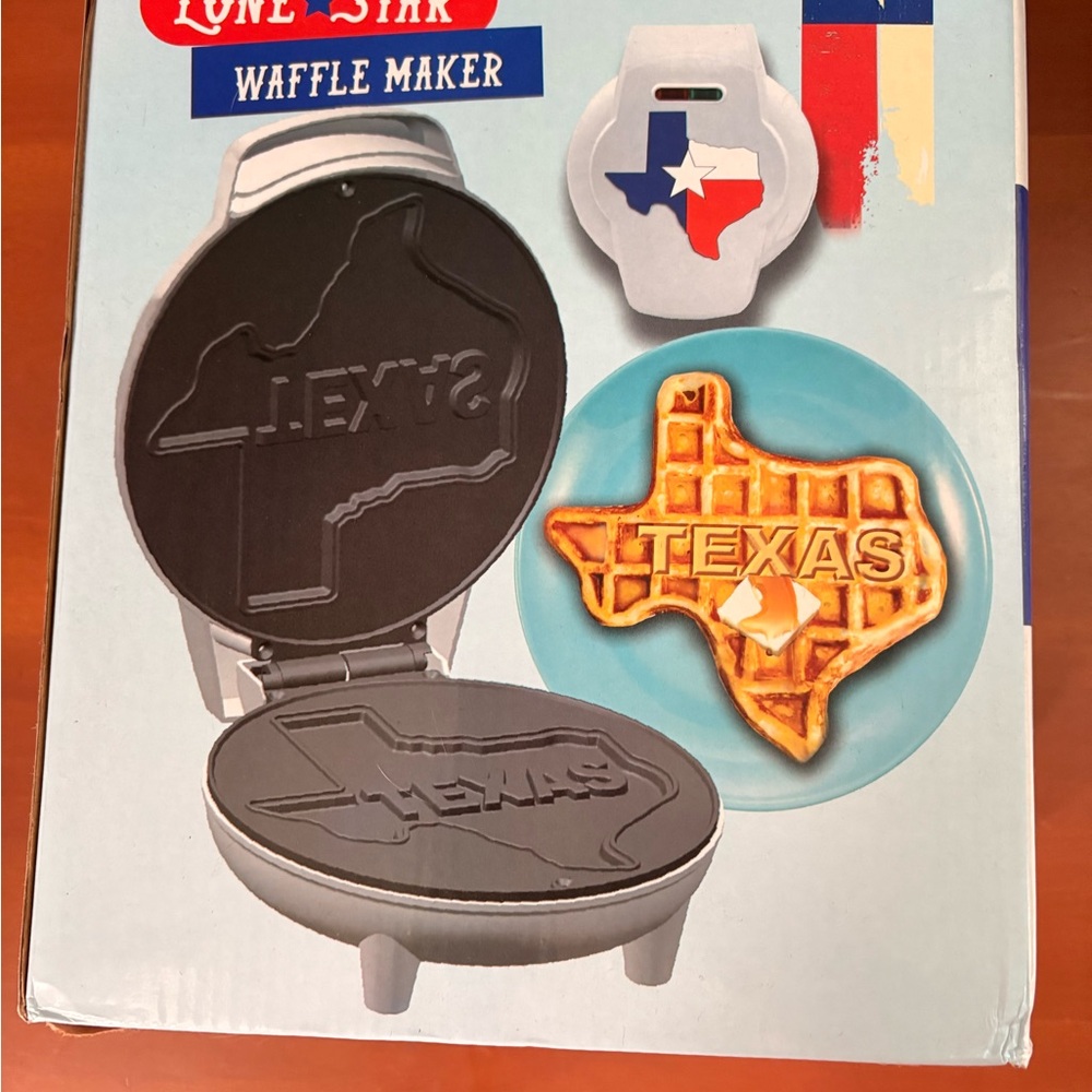 Texas Waffle Maker with Non-Stick Plate